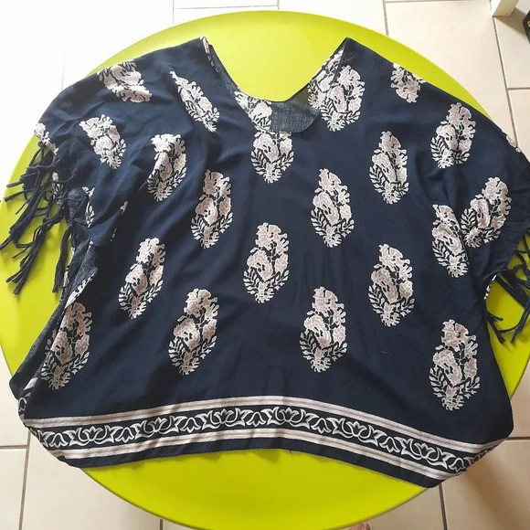 Top - Picture 1 of 2